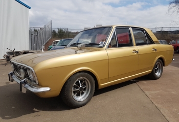 Ford Cortina 1600E