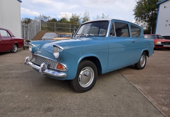 Ford Anglia 105E